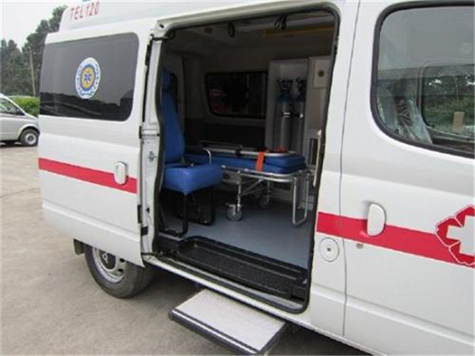 宏伟救护车出租服务案例7